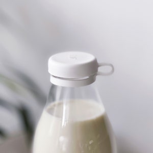 Refillable 1L Glass Milk Bottle With White Waterproof Personalised Minimalist Label Fridge Organisation Fridgescaping image 4