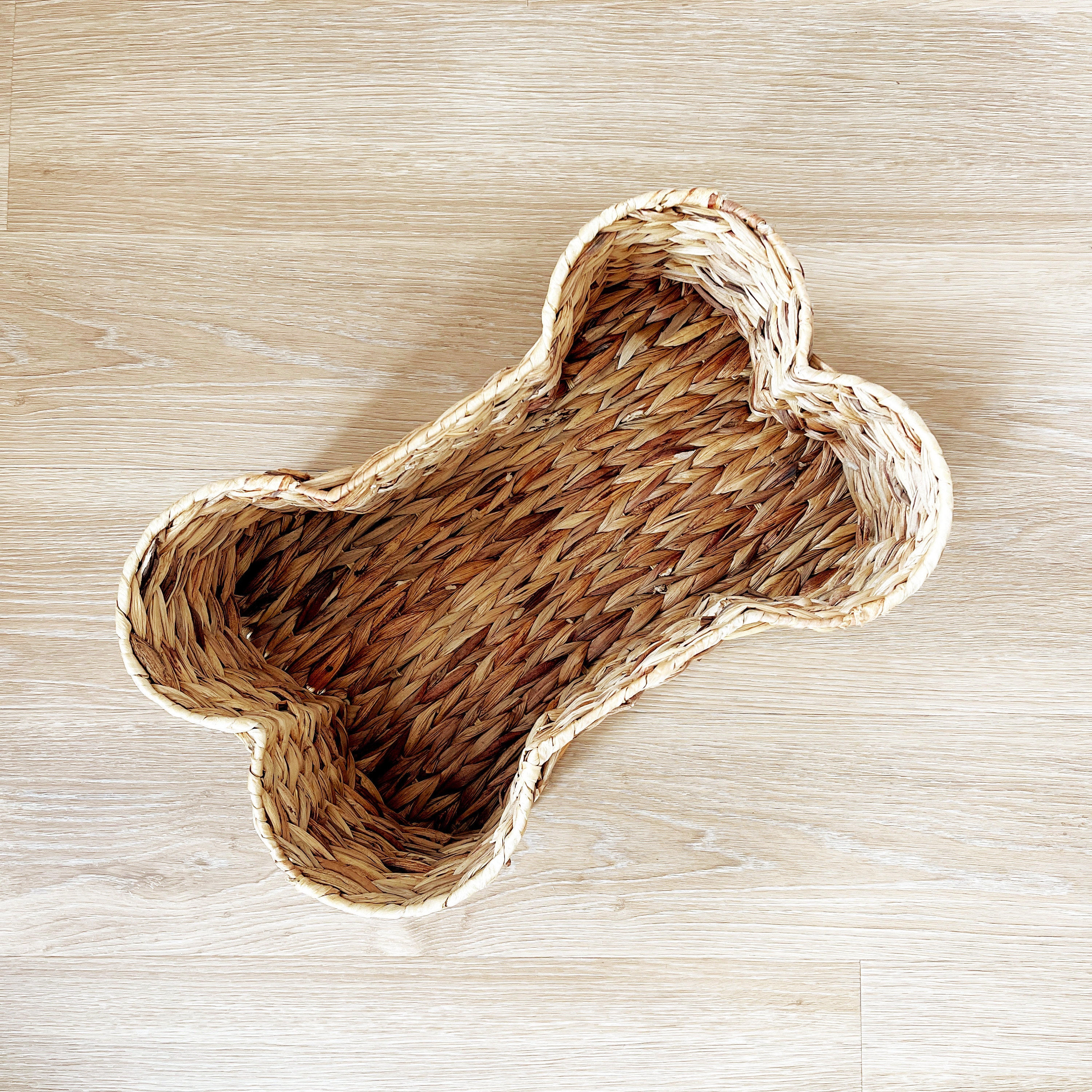 Dog bone shaped wicker basket sales