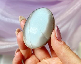 intense flashy sunstone moonstone palm