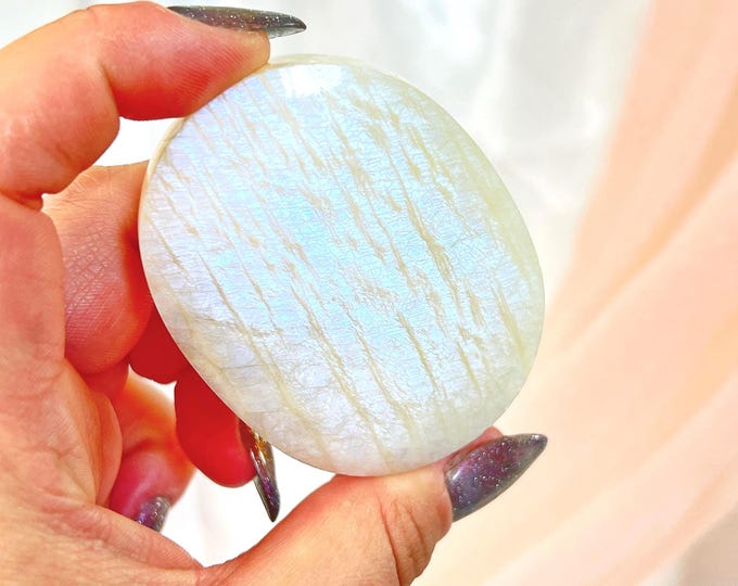 HQ blue flash moonstone palm (x)