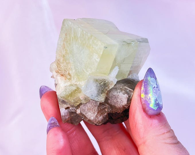 zeolite cube - raw natural crystal formation (2)
