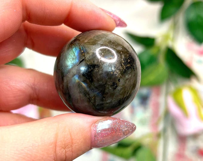 labradorite sphere - labradorescence, iridescent