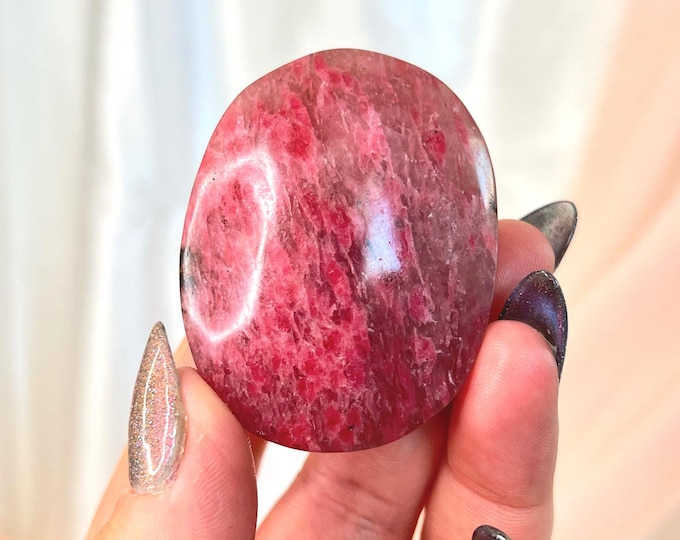 bold, saturated HQ rhondonite palm (ab)