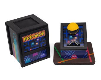Pac-man Engagement Ring Box, Geeky Wedding Proposal, Video Game, Unique Ring Box, Nerdy Wedding Idea, Fantasy wedding, Cartoon Wedding, Game