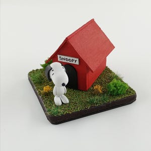 Snoopy and his House Engagement Ring Box, Geeky Engagement, Unique Ring Box, Nerdy wedding, Video Game Engagement, Proposal Box, Peanut Club