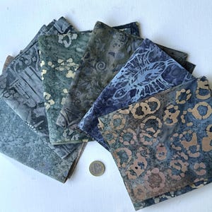 Blaues Batikstoffpaket - 6 Stück 15 cm x 55 cm - Sortiment blau-beiger Batikstoffe - Blauer Patchwork-Batikstoff