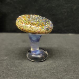 Rzeźba ze szkła grzybowego, miniaturowa sztuka grzybowa, malutki szklany grzyb, prezent grzybowy dla niej, miniaturowe grzyby, ręcznie robiony szklany grzyb