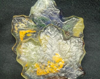 Glass maple leaf pieces, unique glass paperweights, maple leaf glass paperweights