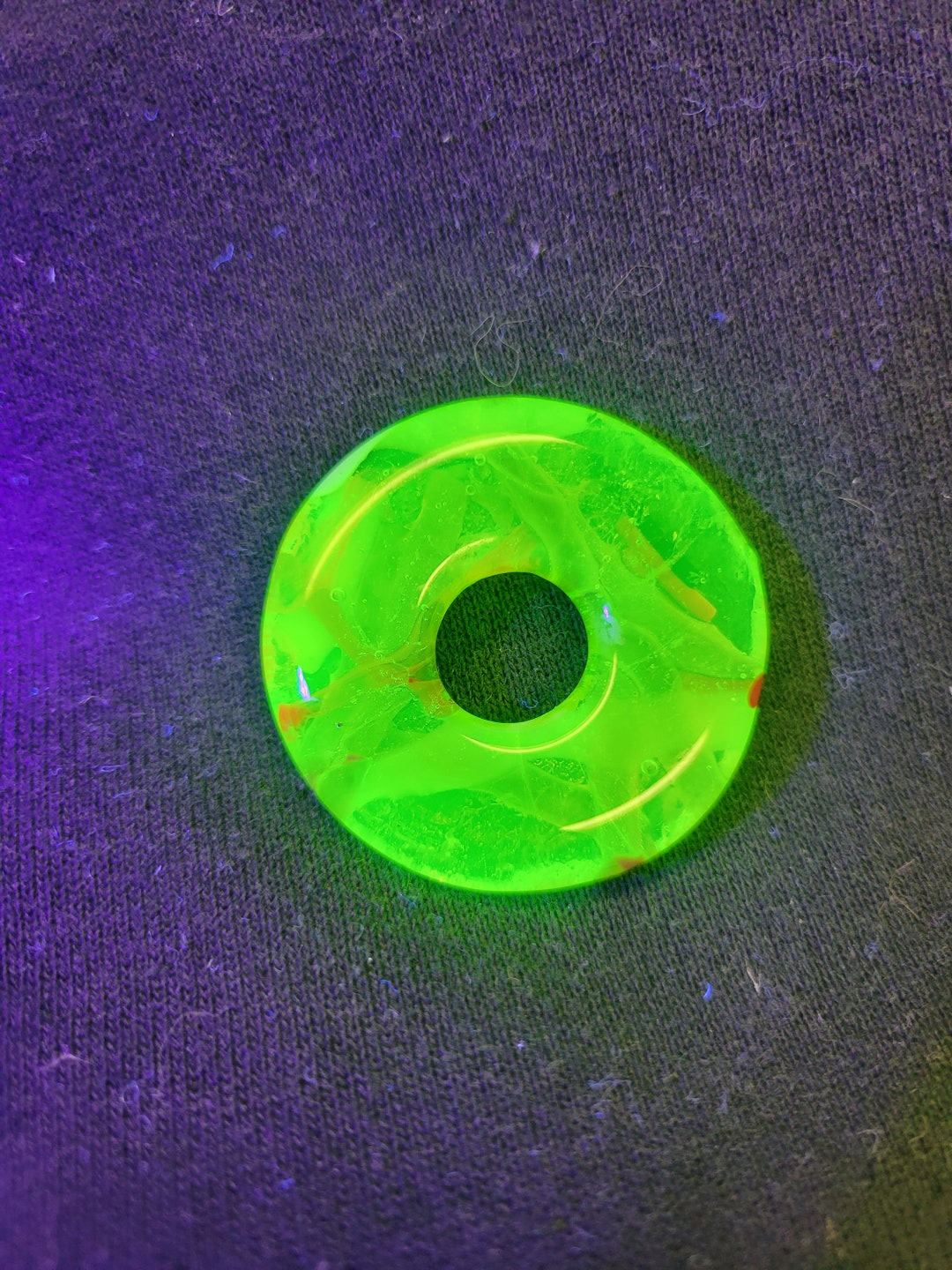 Uranium Glass Pendant Handmade Uranium Glass Jewelry Glowing Etsy
