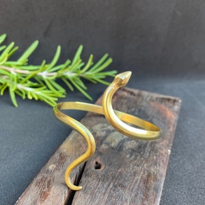 Brass Wrist Bracelet - Snake without Pattern