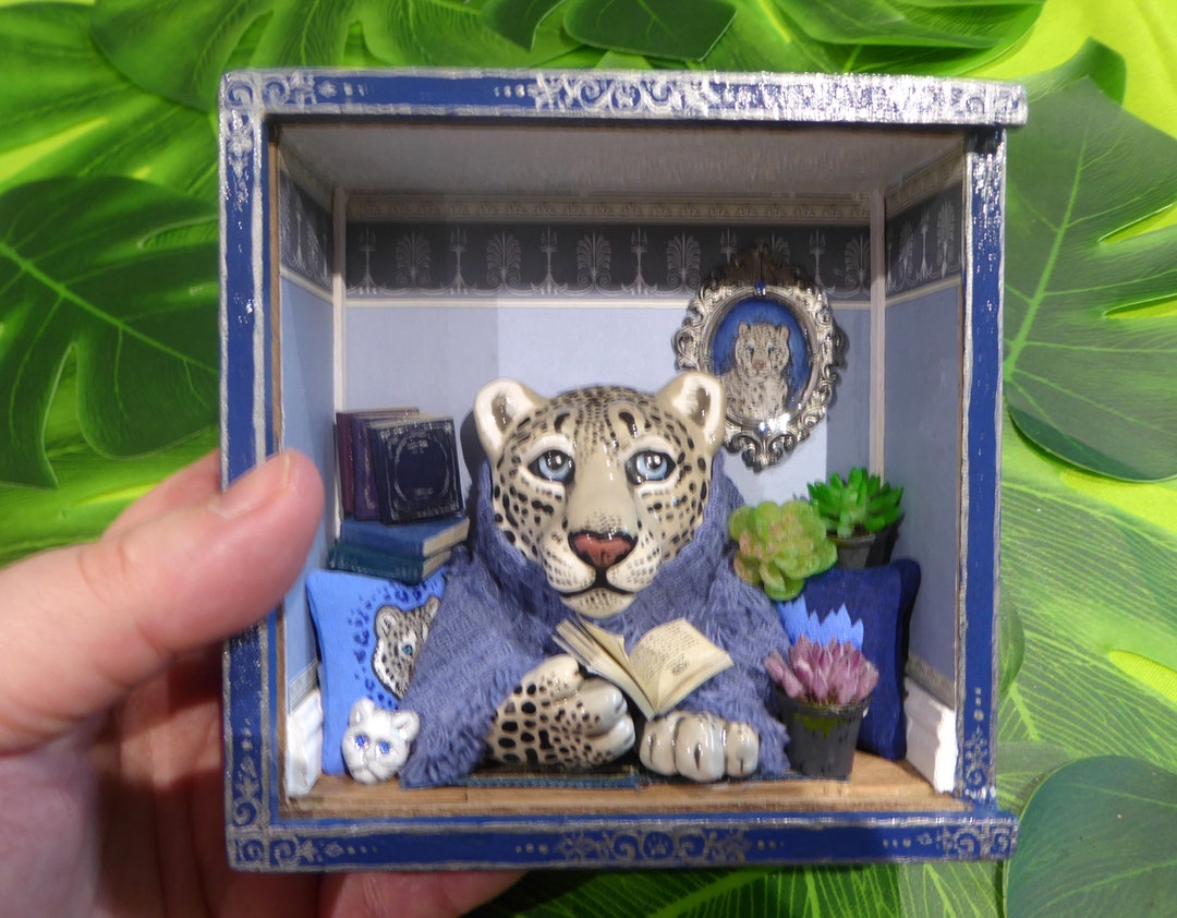 ☆ Diorama Art Cozy Snow Leopard Diorama - Etsy