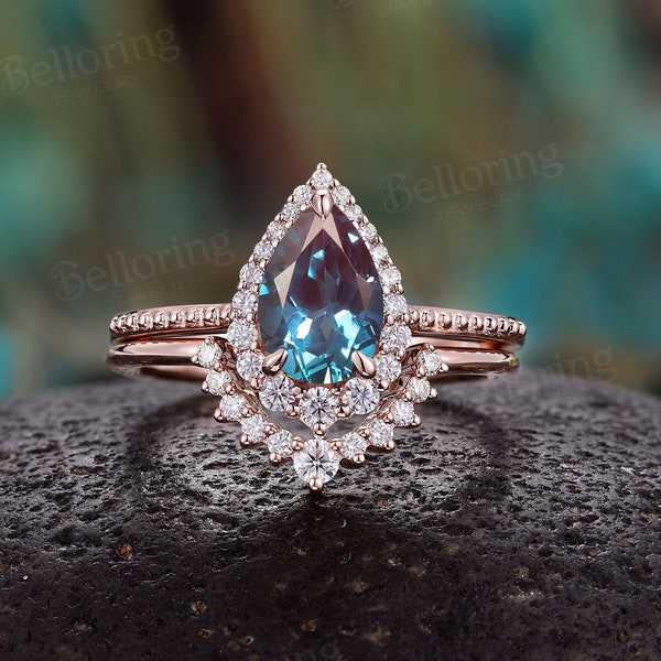 Vintage Alexandrite engagement ring set art deco diamond moissanite halo rings pear shaped rose gold ring unique anniversary bridal set