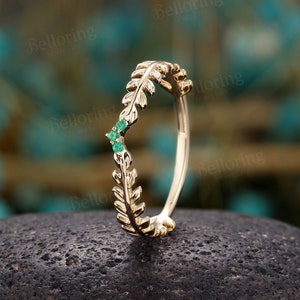 Vintage emerald curved wedding band chevron yellow gold leaf ring unique dainty art deco stacking rings promise anniversary matching ring