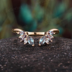 Vintage Alexandrite Open Curved Wedding Band,Unique Marquise Alexandrite Band,14K Yellow Gold Ring,Unique Open Band,Stackable Promise Ring