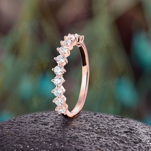 Round cut Moissanite Wedding band Rose gold Vinage Stackable matching wedding ring women Unique prong set Bridal ring Anniversary ring