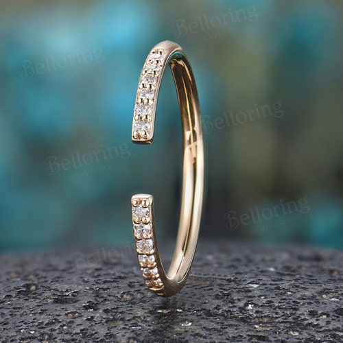 14K Yellow Gold Diamond Wedding Band Vintage Delicate Milgrain Etsy