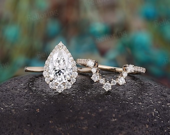 Vintage Birne Moissanit Verlobungsring Set - 14K Gold Zarte Halo Brautringe Set | Diamant Ehering Set By Belloring