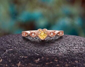 Delicado Anillo De Rubí - España