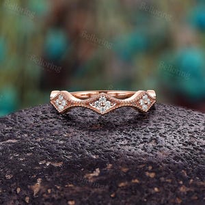 Antiker Moissanit Ehering - Halb Eternity Band in Rose Gold | Vintage Milgrain Ehering | Stapelbarer Ring Versprechen Ring
