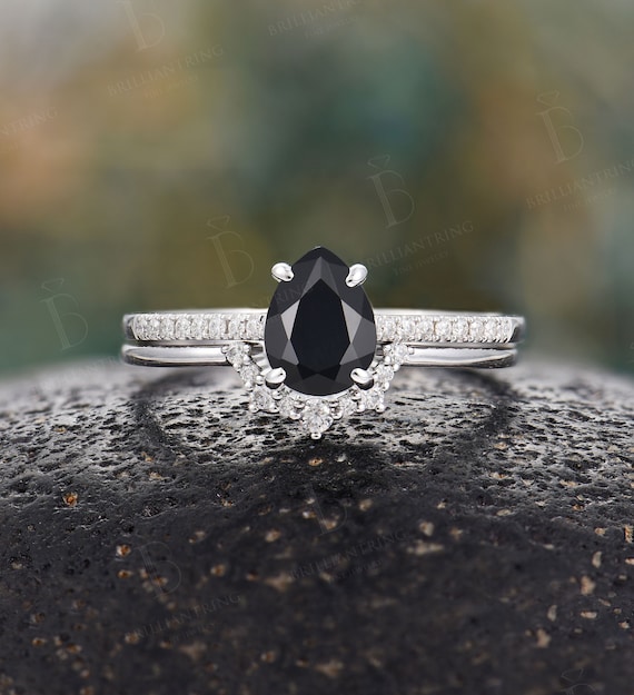 Bezel Set Black Onyx Ring - Underwoods Jewelers