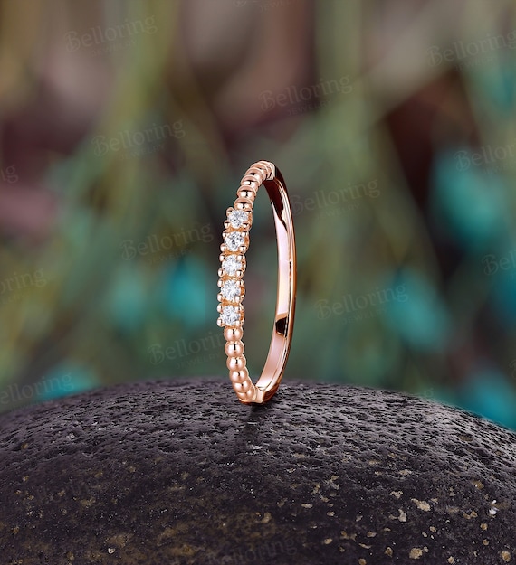 Minimalist on sale wedding bands