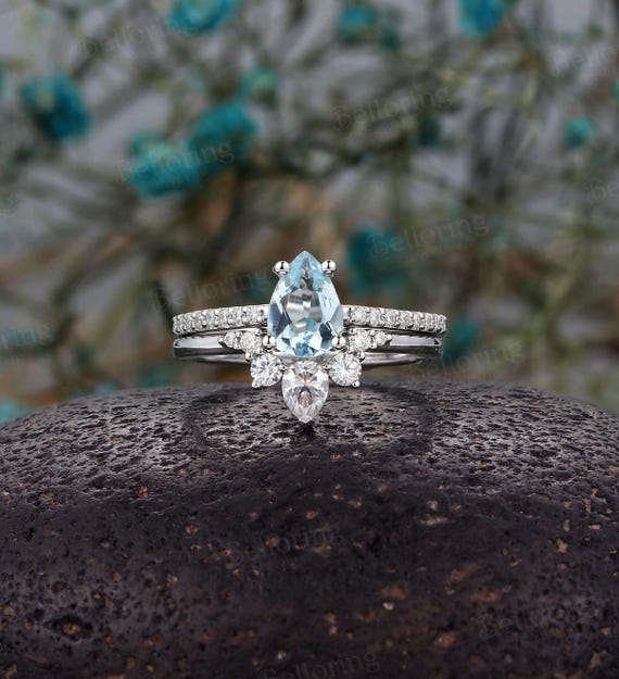 Aquamarine moissanite engagement rings discount