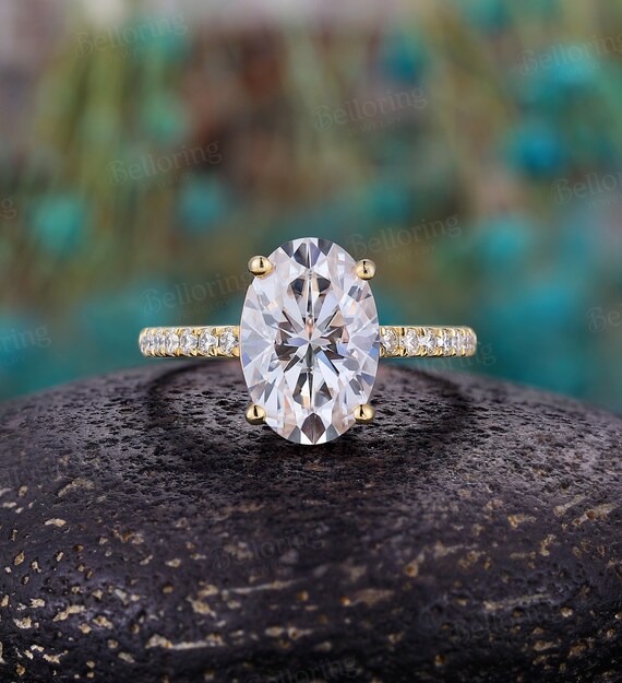 Moissanite cubic Zirconia Engagement Ring Oval Shape Yellow Gold