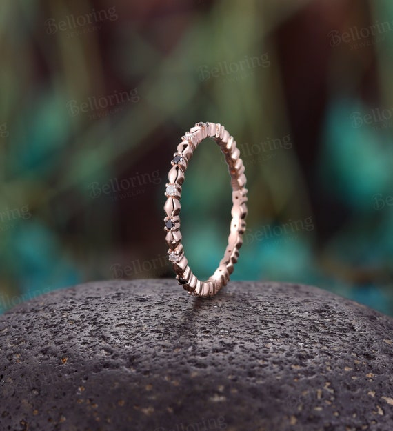 Classic diamond wedding band outlet