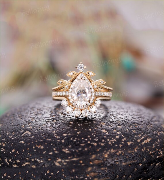 Vintage Moissanite engagement ring set yellow gold art deco moissanite halo  rings leaf curved band pear shaped anniversary bridal set