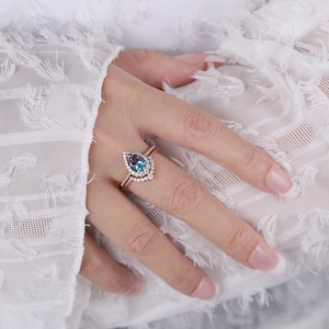 Vintage Alexandrite engagement ring set art deco diamond moissanite halo rings pear shaped rose gold ring unique anniversary bridal set image 3