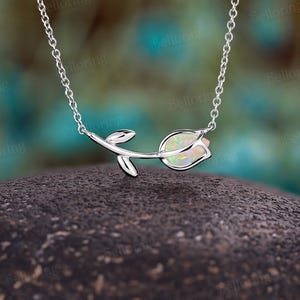 Vintage Natural Opal Necklace,Delicate Leaf Flower Pendant,14k Rose Gold Pear Shaped Opal Dainty Tulip Bridal Wedding Necklace Mom&#39;s Gift