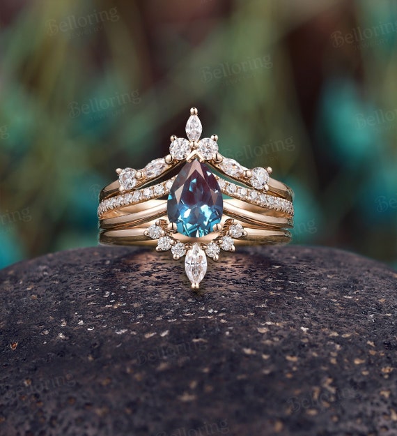 Vintage Pear Alexandrite Engagement Ring Set Curved Wedding Band