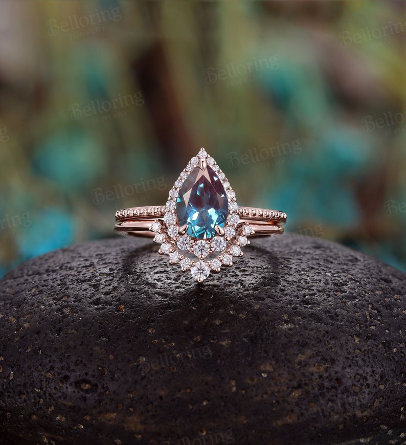 Vintage Alexandrite engagement ring set art deco diamond moissanite halo rings pear shaped rose gold ring unique anniversary bridal set image 1