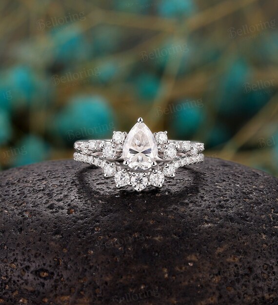 Pear shaped moissanite wedding clearance set