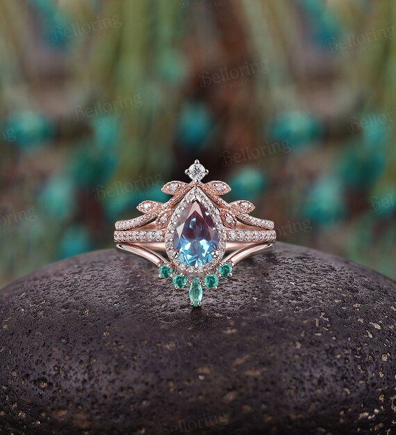 Engagement pear rings online