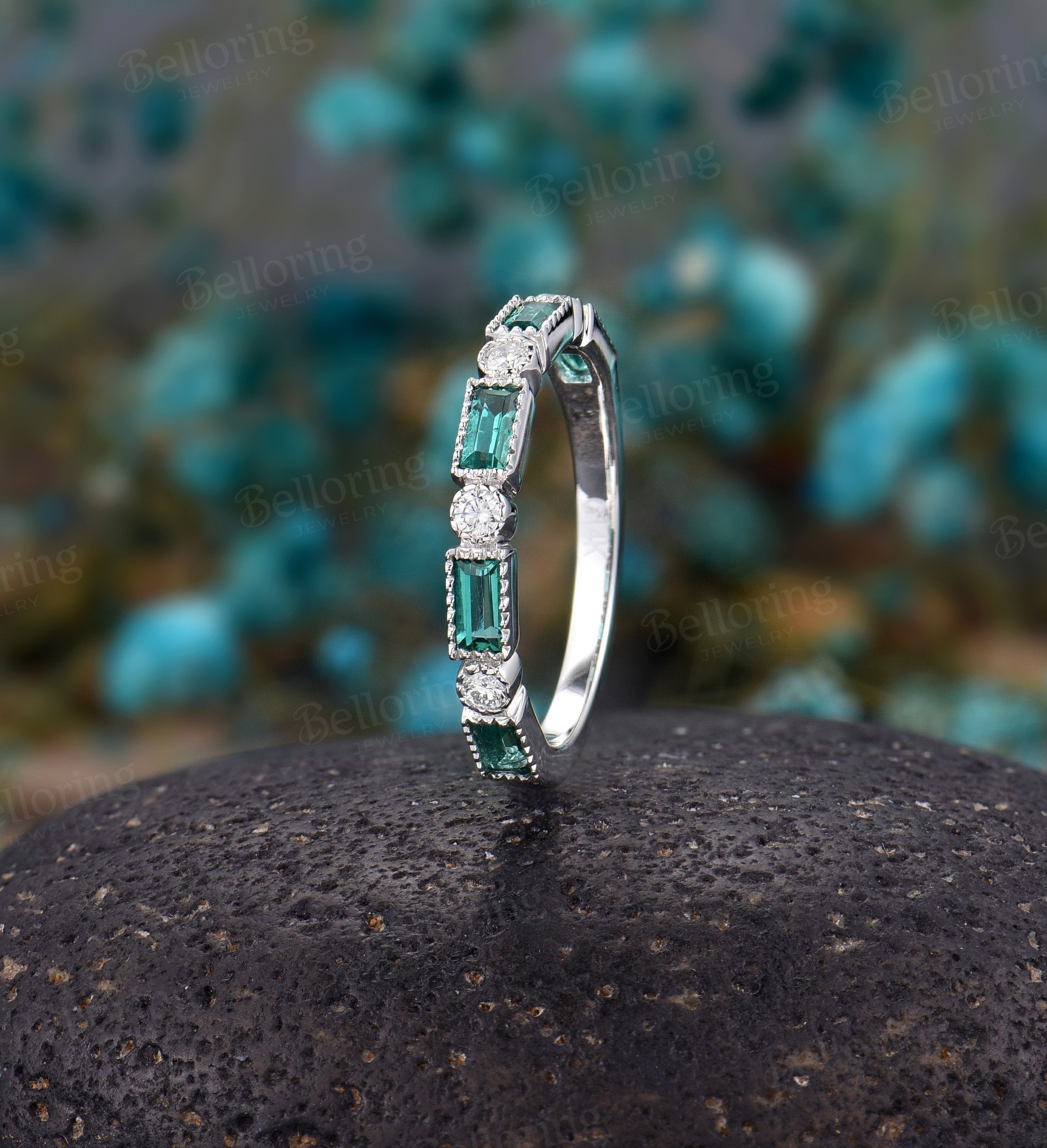 Emerald and diamond ring band deals