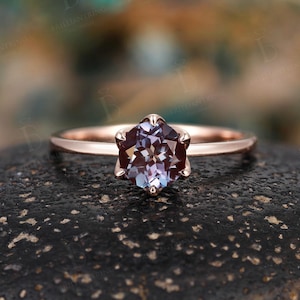 Vintage Alexandrite Engagement Ring,Art Deco Solitaire Ring,14K Rose Gold Ring,Claasic Round Alexandrite Wedding Ring,Promise Ring Women