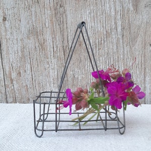 Rare miniature bottle carrier from France * Fil de fer * about 20s * store * Shabby - Vintage - Brocante - Deko * Children&#39;s toys