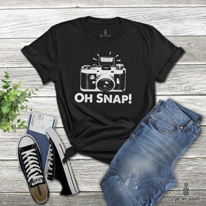Oh Snap shirt gift for photographer funny photographer t-shirt, camera shirt, photography shirt, photographer gift, tshirt men womens Black