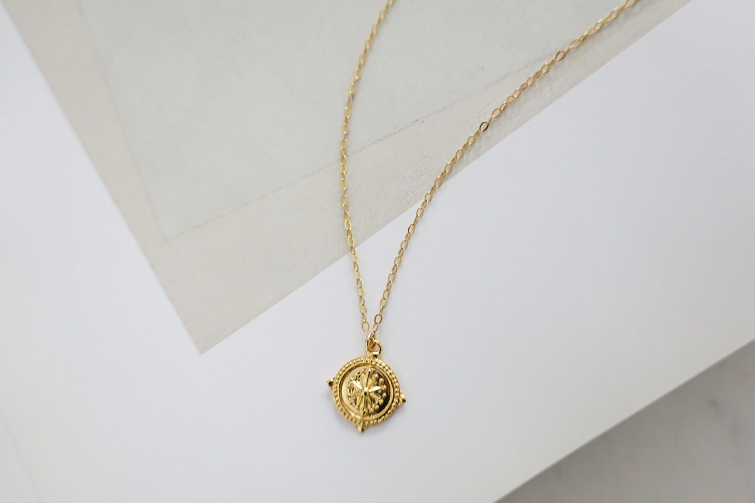 faina Women's Necklace