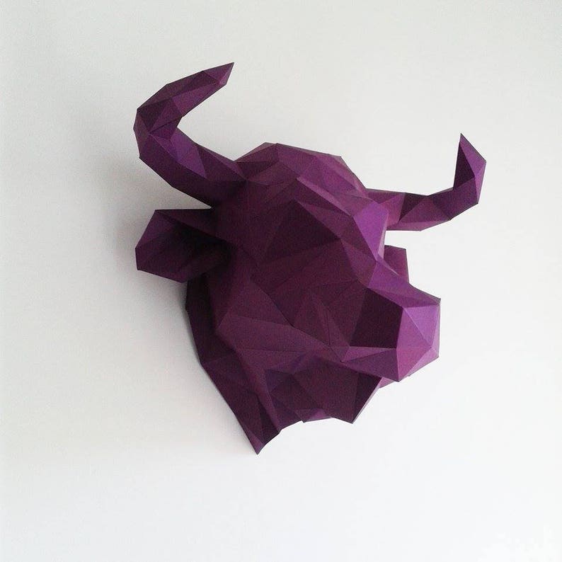 Trophée tête de taureau géométrique en papier image 3