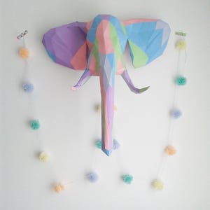 Geometric paper elephant head trophy image 1