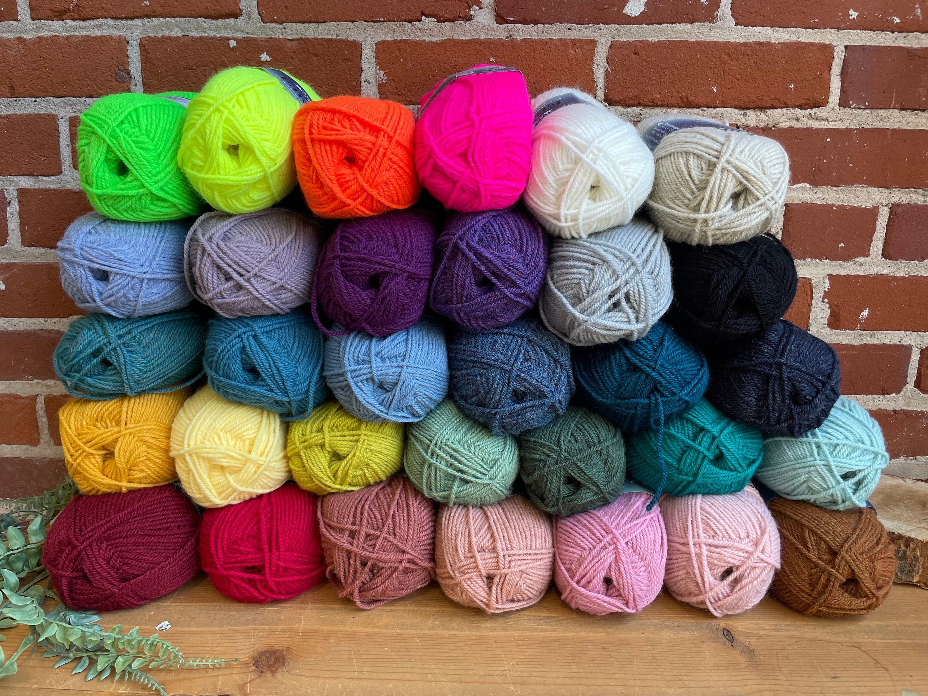 Apple Tree Knits - Luxe Fingering Gradients – Henrietta's Yarn House