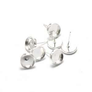 10 round cabochon support 8 mm, chip earring, silver / light silver / bronze Argenté clair