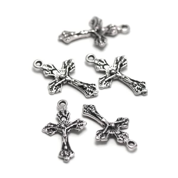 10 breloques "croix christ",23x14 mm,argenté, 005A