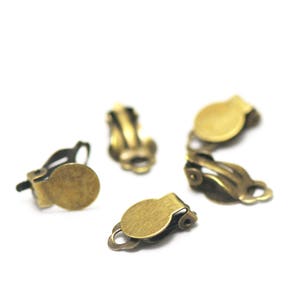 10 petits supports 10mm pour boucles d'oreille à pince, argenté / doré / bronze image 4