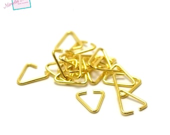 100 bélières grands anneaux triangles 11x13 mm , doré