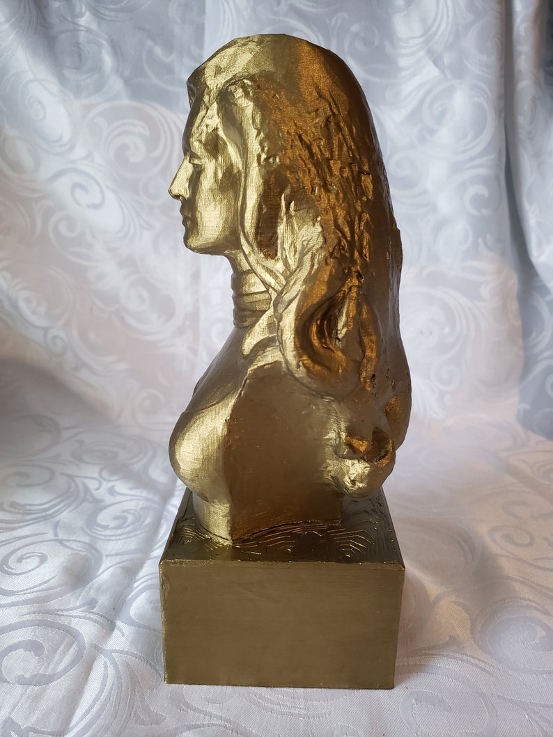 Dalida Bust