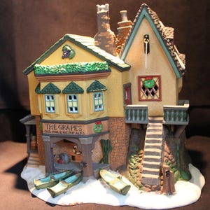 THE GRAPES INN  – Dept 56 Dickens Village #57534- Limited Edition + Free Gift + Special Promo