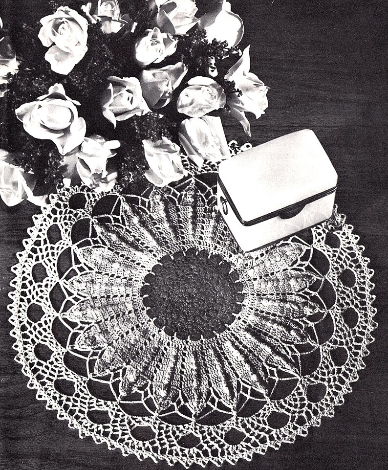 Round Doily Pattern Vintage Table Placemat Crocheted Centerpiece Doily Crocheting pattern 15 12 Diameter *PDF Instant Download*